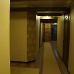 Poeoeni 3*