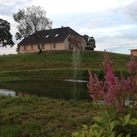 Poeoeni Guest house Misso