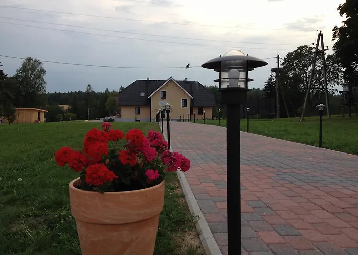 Guest house Poeoeni Misso